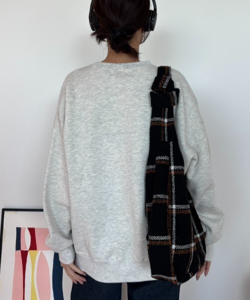 MERLOT（メルロー）の「宇宙への問いかけスウェット（スウェット・レディース・ライトグレー/ネイビー・FREE）」の5枚目の写真