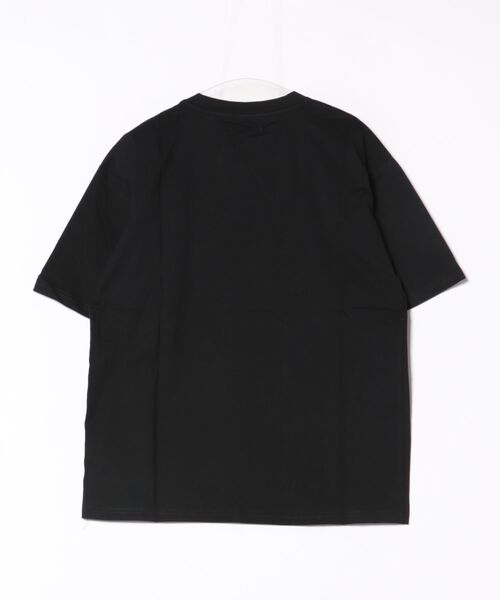 SWITCH BY ARCH(スイッチバイアーチ)の「/ARC/SWITCH by ARCH/エンボス ロゴ Tシャツ(Tシャツ/カットソー・レディース・ホワイト/ブラック・FREE)」の3枚目の写真