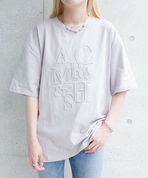 SWITCH BY ARCH(スイッチバイアーチ)の「/ARC/SWITCH by ARCH/エンボス ロゴ Tシャツ(Tシャツ/カットソー・レディース・ホワイト/ブラック・FREE)」の12枚目の写真