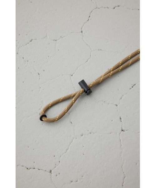 AZUL by moussy(アズールバイマウジー)の「配色ストラップ2WAYフェイクファーミトン(手袋・レディース・アイボリー/グレー/ダークグリーン・FREE)」の12枚目の写真