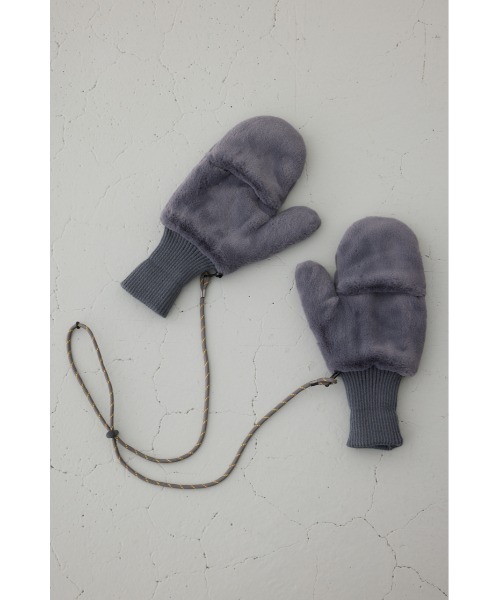 AZUL by moussy(アズールバイマウジー)の「配色ストラップ2WAYフェイクファーミトン(手袋・レディース・アイボリー/グレー/ダークグリーン・FREE)」の16枚目の写真
