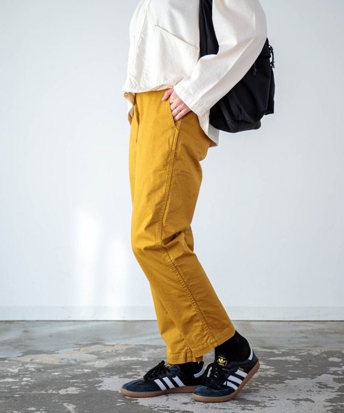 D.M.G.（ドミンゴ）の「[D.M.G / ディーエムジー] チノストレッチ オールデイイージートラウザー（チノパンツ・レディース・ベージュ/アイボリー/マスタード/ブラック/ダークブルー・L/M/S/SS）」の18枚目の写真