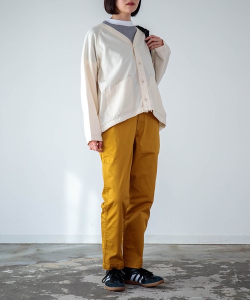 D.M.G.（ドミンゴ）の「[D.M.G / ディーエムジー] チノストレッチ オールデイイージートラウザー（チノパンツ・レディース・ベージュ/アイボリー/マスタード/ブラック/ダークブルー・L/M/S/SS）」の20枚目の写真