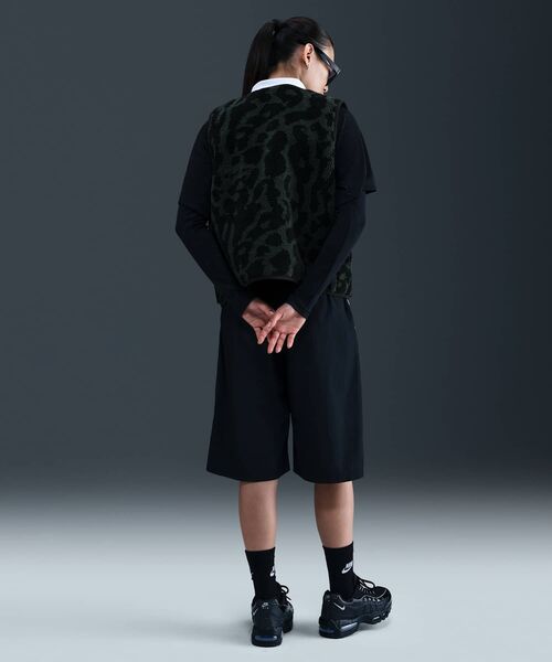 NIKE（ナイキ）の「ナイキ スポーツウェア ウィメンズ ハイパイル フリース ベスト / Nike Sportswear Women's High-Pile Fleece Vest HV2074-010 Black（ベスト・レディース・ブラック・XL/M/XS/L/S）」の6枚目の写真