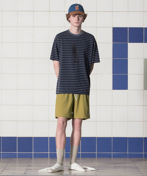 UNALLOYED（アナロイド）の「ピグメントストライプTシャツ / チャコール（Tシャツ/カットソー・メンズ・その他・SMALL/MEDIUM/LARGE）」の7枚目の写真