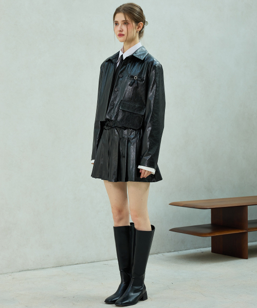 ARI(アリ)の「MOLLY LEATHER CROP JACKET / BLACK(ライダースジャケット・レディース・ブラック・FREE)」の3枚目の写真