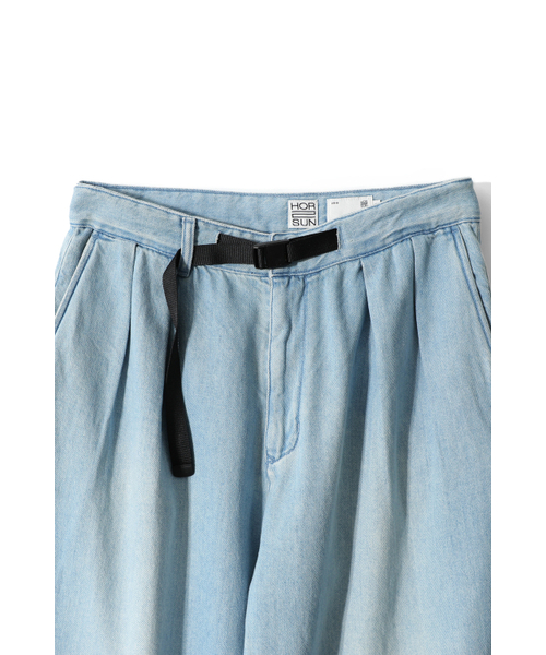 HORLISUN(ホーリーサン)の「Corrigin Belted Wide Denim Pants Light Blue(デニムパンツ・レディース・その他・LARGE)」の4枚目の写真