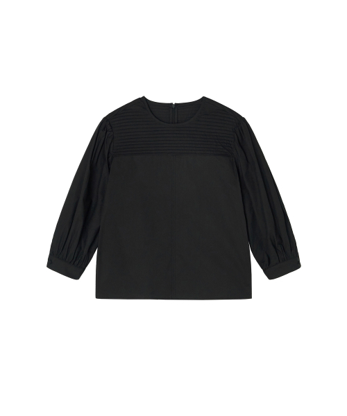 MAYVERU(メイバーユー)の「Nor Pintuck Blouse _ Black(シャツ/ブラウス・レディース・ブラック・FREE)」の4枚目の写真