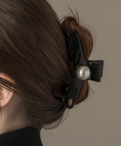 muku(ムク)の「HAIRCLIP/ONE PEARL(バレッタ/ヘアクリップ・レディース・ピンクベージュ/ブラック・FREE)」の1枚目の写真