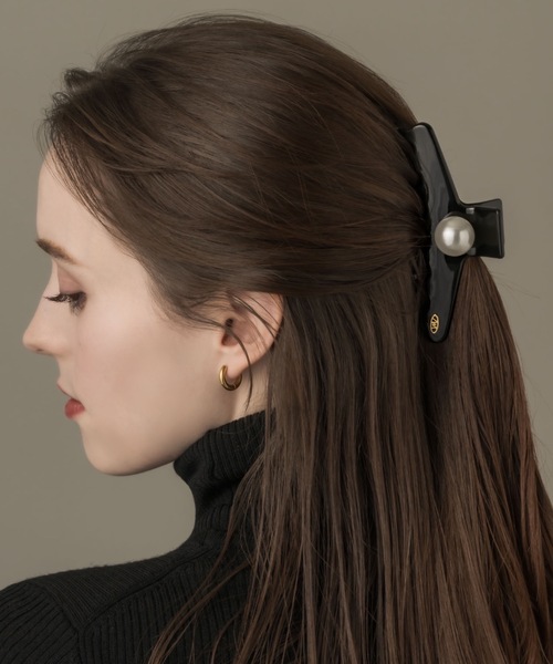 muku(ムク)の「HAIRCLIP/ONE PEARL(バレッタ/ヘアクリップ・レディース・ピンクベージュ/ブラック・FREE)」の4枚目の写真