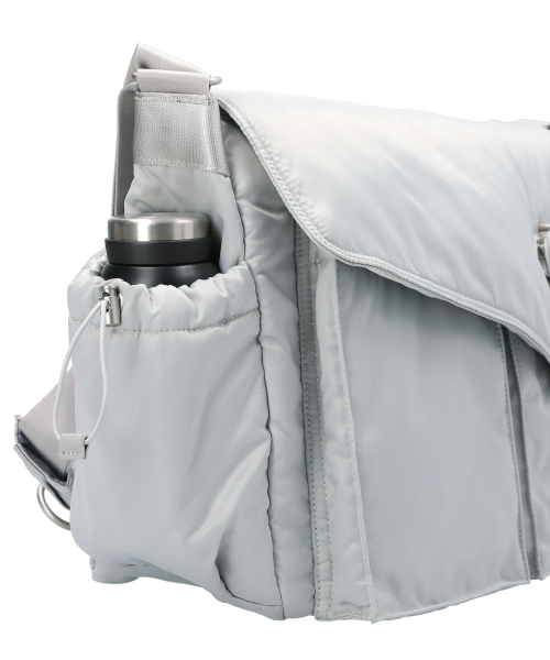 SSRL(シエスタ ロイヤル レーベル)の「Raven Oblique Messenger Bag / Silver(メッセンジャーバッグ・レディース・その他・OS)」の7枚目の写真