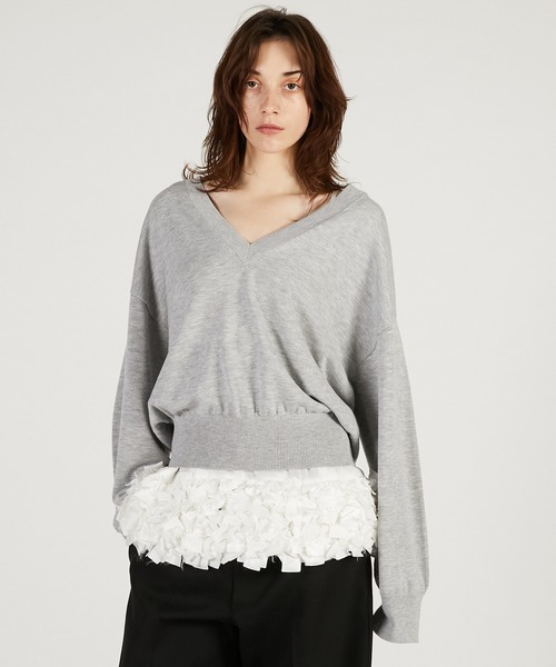 PRANK PROJECT(プランクプロジェクト)の「テープリボンキャミレイヤードニット / Tape Ribbon Camisole Layer Knit(ニット/セーター・レディース・チャコールグレー/ライトグレー・FREE)」の2枚目の写真