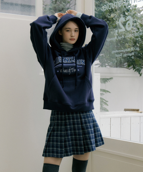 REORG(リオルグ)の「EOT NEEDLEWORK LOGO HOOD NAVY(パーカー・レディース・その他・MEDIUM/LARGE)」の3枚目の写真