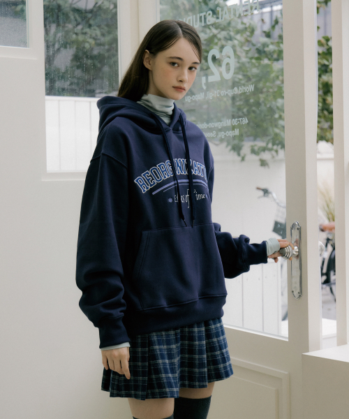 REORG(リオルグ)の「EOT NEEDLEWORK LOGO HOOD NAVY(パーカー・レディース・その他・MEDIUM/LARGE)」の4枚目の写真
