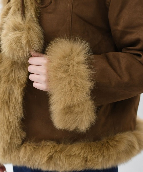 31 Sons de mode（トランテアン　ソン　ドゥ　モード）の「2025秋冬新作 一部店舗限定 ふわふわファーポンポン付きムートンショートコート（その他アウター・レディース・ブラウン・ﾌﾘ-）」の12枚目の写真