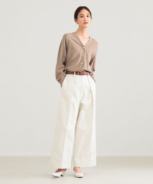 Demi-Luxe BEAMS（デミルクス ビームス）の「メタルボタン Vネック カーディガン（ニット/セーター・レディース・ブラウン系その他4/ホワイト・ONE SIZE）」の10枚目の写真