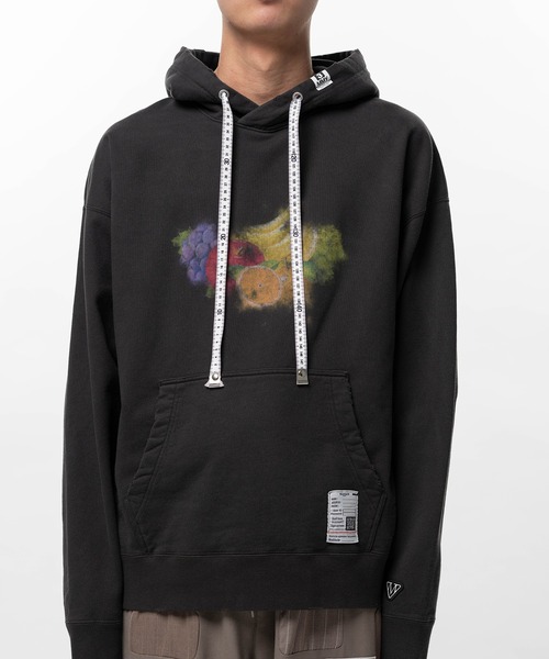 Maison MIHARA YASUHIRO(メゾンミハラヤスヒロ)の「Fruit Printed Hoodie(スウェット・メンズ・グレー/ブラック/ホワイト・46/48/44)」の13枚目の写真