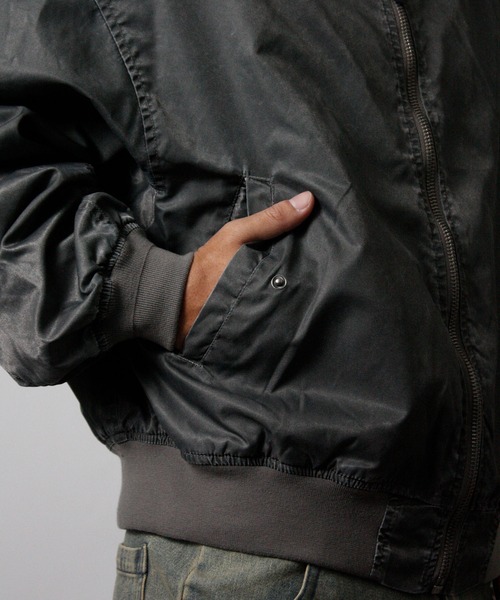 NYLAUS(ナイラス)の「【Nylaus】2026新作 ヴィンテージ ショート丈 MA-1ブルゾン フライトジャケット ミリタリージャケット ナイロンジャケット(MA-1・メンズ・グレー/ブラック・L/M)」の15枚目の写真