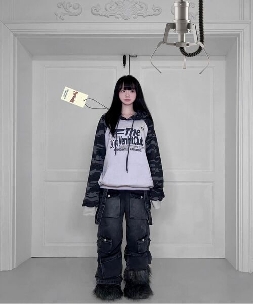 VENHIT(ベンヒット)の「MRT カモ ラグラン フードパーカー(パーカー・レディース・ライトグレー/ブラック/ベージュ/アイボリー・MEDIUM/LARGE/X-LARGE)」の10枚目の写真