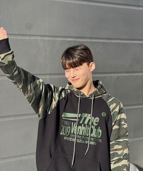 VENHIT(ベンヒット)の「MRT カモ ラグラン フードパーカー(パーカー・レディース・ライトグレー/ブラック/ベージュ/アイボリー・MEDIUM/LARGE/X-LARGE)」の7枚目の写真