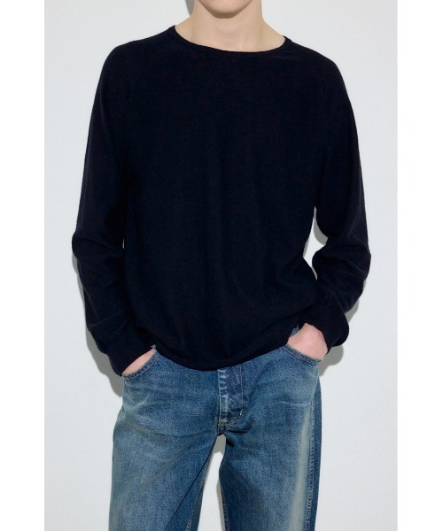 AZUL by moussy(アズールバイマウジー)の「カシミヤミックスニットトップス(ニット/セーター・メンズ・ライトブルー/ライトピンク/ブラック/杢グレー・X-LARGE/LARGE/MEDIUM)」の5枚目の写真