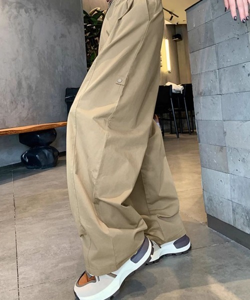 Flugge（フラッジー）の「チノライクパンツ（チノパンツ・レディース・ベージュ/ブラウン・MEDIUM/LARGE）」の5枚目の写真