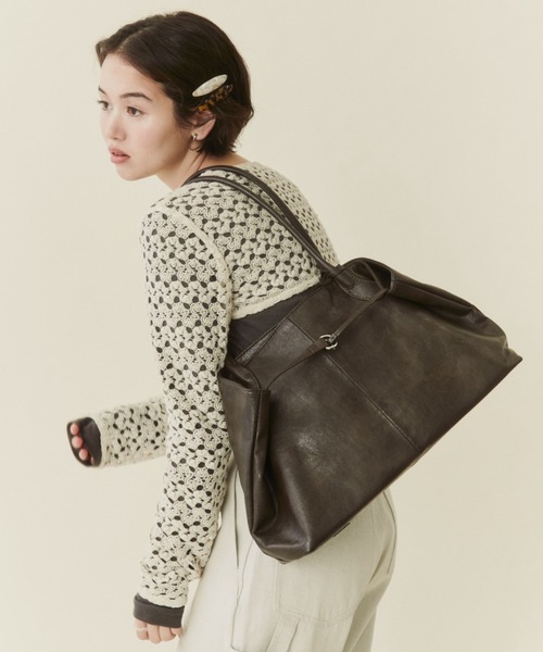 FUULLY STUDIO(フーリィーステューディオ)の「ベルト付き2WAYトートバッグ(トートバッグ・レディース・ブラウン/キャメル/ブラック・FREE)」の5枚目の写真