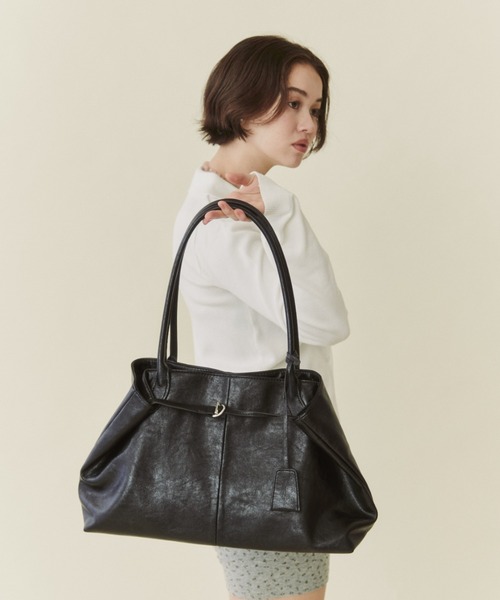 FUULLY STUDIO(フーリィーステューディオ)の「ベルト付き2WAYトートバッグ(トートバッグ・レディース・ブラウン/キャメル/ブラック・FREE)」の22枚目の写真