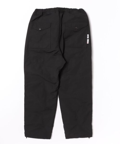 UNFRM OUTDOOR STANDARD(ユニフォームアウトドアスタンダード)の「【UNFRM OUTDOOR STANDARD:ユニフォームアウトドアスタンダード】COTTON-POLYESTER INSULATED OVER PANTS/ドローコード付きインサレーションパンツ(その他パンツ・レディース・ブラック/オリーブ・SMALL)」の3枚目の写真