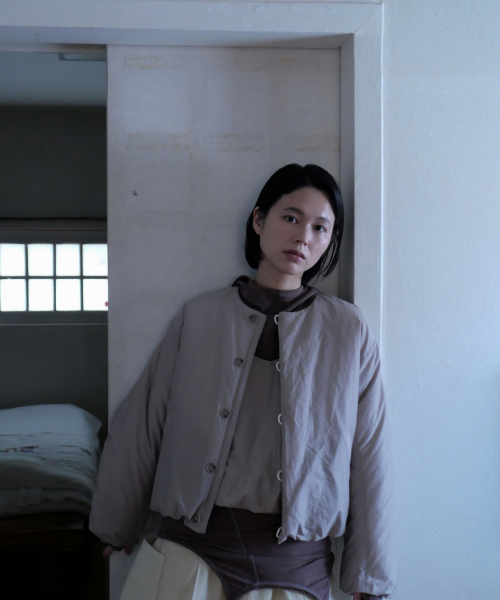 CHAMASPORTSLAB(チャマ スポーツラボ)の「CSL_Ongi Puffer Jacket_Beige(ダウンジャケット/コート・レディース・Beige・FREE)」の8枚目の写真