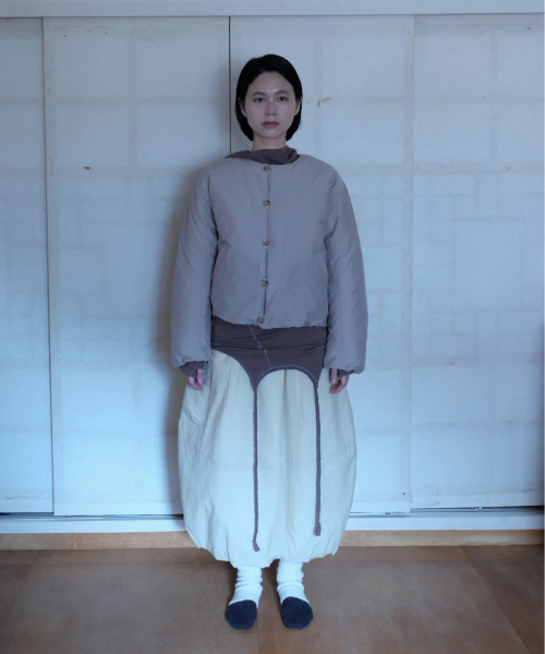 CHAMASPORTSLAB(チャマ スポーツラボ)の「CSL_Ongi Puffer Jacket_Beige(ダウンジャケット/コート・レディース・Beige・FREE)」の11枚目の写真