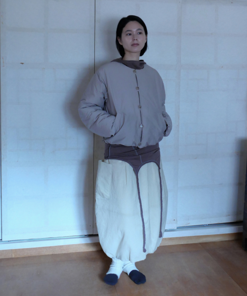 CHAMASPORTSLAB(チャマ スポーツラボ)の「CSL_Ongi Puffer Jacket_Beige(ダウンジャケット/コート・レディース・Beige・FREE)」の3枚目の写真