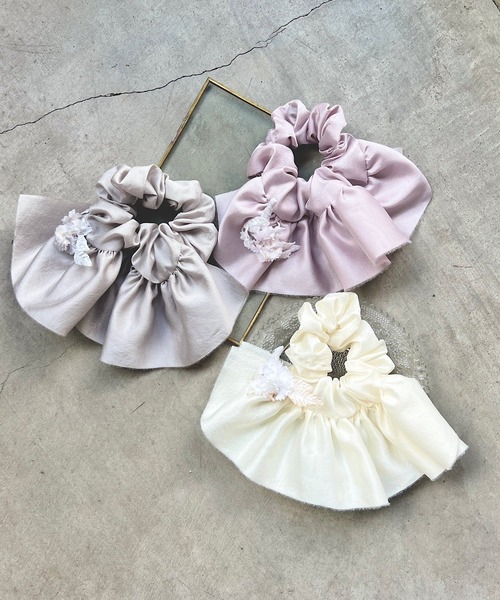 m.soeur（エムスール）の「クララとサテンのシュシュ（シュシュ・レディース・グレー/ホワイト/ピンク・FREE）」の19枚目の写真