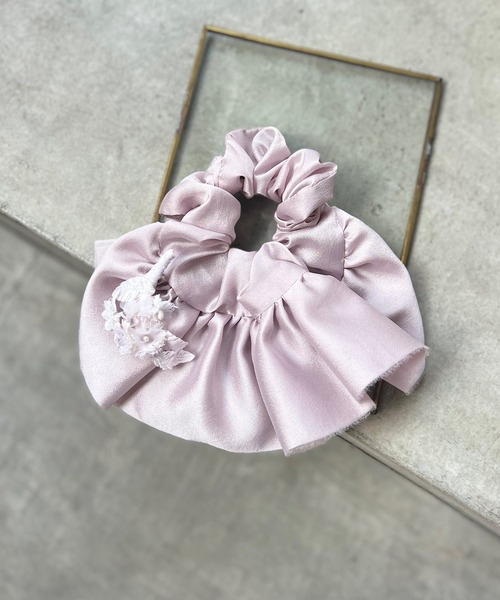 m.soeur（エムスール）の「クララとサテンのシュシュ（シュシュ・レディース・グレー/ホワイト/ピンク・FREE）」の12枚目の写真