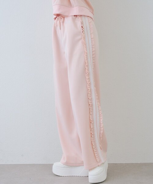 continuer de NICE CLAUP(コンティニューデナイスクラップ)の「【セットアッ対応】トラックレースパンツ(その他パンツ・レディース・トップグレー/アイボリー/ブラック/ピンク・FREE)」の15枚目の写真