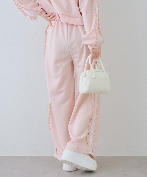 continuer de NICE CLAUP(コンティニューデナイスクラップ)の「【セットアッ対応】トラックレースパンツ(その他パンツ・レディース・トップグレー/アイボリー/ブラック/ピンク・FREE)」の19枚目の写真