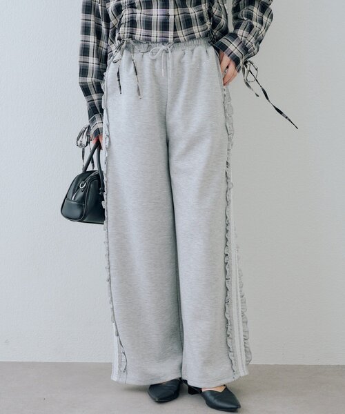 continuer de NICE CLAUP(コンティニューデナイスクラップ)の「【セットアッ対応】トラックレースパンツ(その他パンツ・レディース・トップグレー/アイボリー/ブラック/ピンク・FREE)」の22枚目の写真