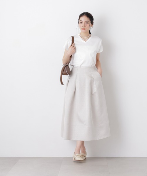 NANO universe(ナノユニバース)の「DressT/シルケットスムースVネックソフトドルマンTシャツ(Tシャツ/カットソー・レディース・グレー系その他4/ブラック/ホワイト・M/S)」の15枚目の写真