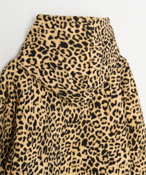 BEEDEN（ビーデン）の「POINT SNAP FASTENER PULLOVER（パーカー・レディース・レッド/レオパード・FREE）」の15枚目の写真
