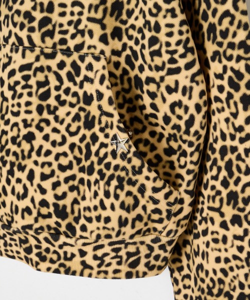 BEEDEN（ビーデン）の「POINT SNAP FASTENER PULLOVER（パーカー・レディース・レッド/レオパード・FREE）」の14枚目の写真