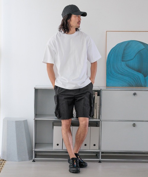 HEREIAM(ヘレイアム)の「【HEREIAM MEN】撥水/ナイロンカーゴショーツ(カーゴパンツ・メンズ・ブラック/カーキ・MEDIUM/LARGE)」の5枚目の写真