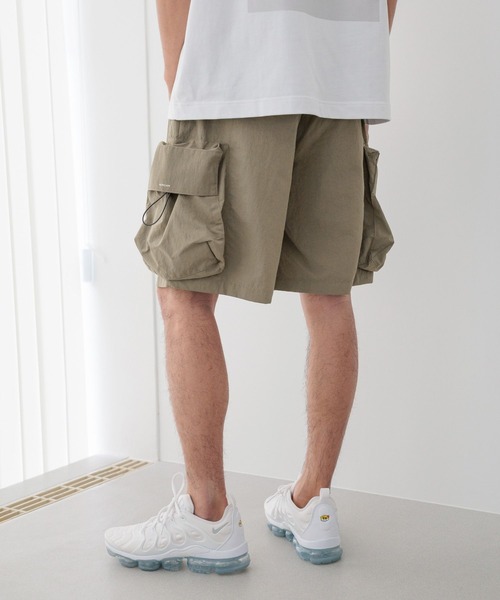 HEREIAM(ヘレイアム)の「【HEREIAM MEN】撥水/ナイロンカーゴショーツ(カーゴパンツ・メンズ・ブラック/カーキ・MEDIUM/LARGE)」の14枚目の写真