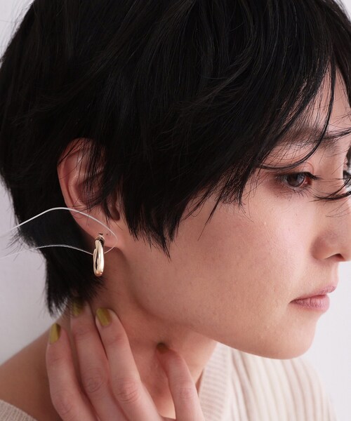 OPAQUE.CLIP(オペークドットクリップ)の「ニュアンスメタルピアス(ピアス(両耳用)・レディース・シルバー/ゴールド・00)」の7枚目の写真