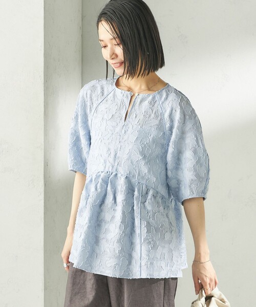 SHIPS（シップス）の「〈手洗い可能〉ジャカード ペプラム ブラウス（シャツ/ブラウス・レディース・ホワイト/ライトブルー/ブラック・ONE SIZE）」の5枚目の写真