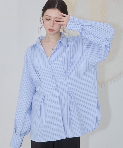 ENVYM(アンビー)の「ウエストタックオーバーサイズシャツ(シャツ/ブラウス・レディース・ホワイト/イエロー/ブルー系その他/ブルー/ピンク・FREE)」の4枚目の写真