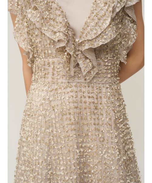 SNIDEL(スナイデル)の「ファブリックフリルドレス(ドレス・レディース・グリーン/グレイッシュベージュ/アイボリー・1/0)」の11枚目の写真