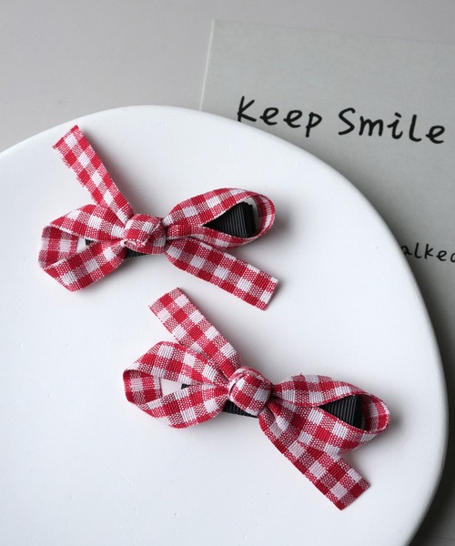 Bambin(ボンバン)の「【 Bambin / ボンバン 】 ギンガムチェック リボン ヘアピン ≪ 2個セット ≫(ヘアピン・キッズ・ブルー/オレンジ/グリーン/ピンク/レッド・FREE)」の1枚目の写真