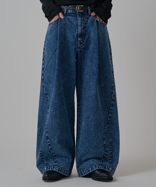 Lui's(ルイス)の「エフォートレス バギージーンズ / 13.5oz(デニムパンツ・メンズ・ブラック/ブルー・30/32/34)」の9枚目の写真