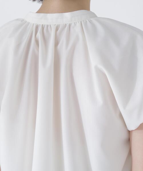 NATURAL BEAUTY BASIC(ナチュラルビューティーベーシック)の「バルーンスリーブブラウス(シャツ/ブラウス・レディース・イエロー/ネイビー/オフホワイト・FREE)」の18枚目の写真