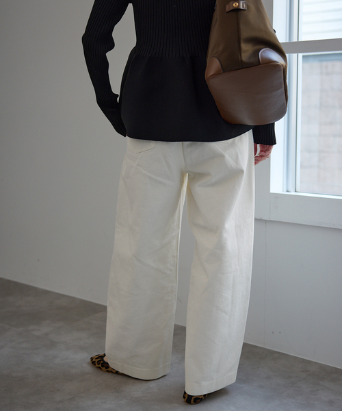 SLOBE IENA（スローブイエナ）の「《WEB限定/追加》LE DENIM カーブバギーデニムパンツ（デニムパンツ・レディース・ホワイト・38/36）」の17枚目の写真